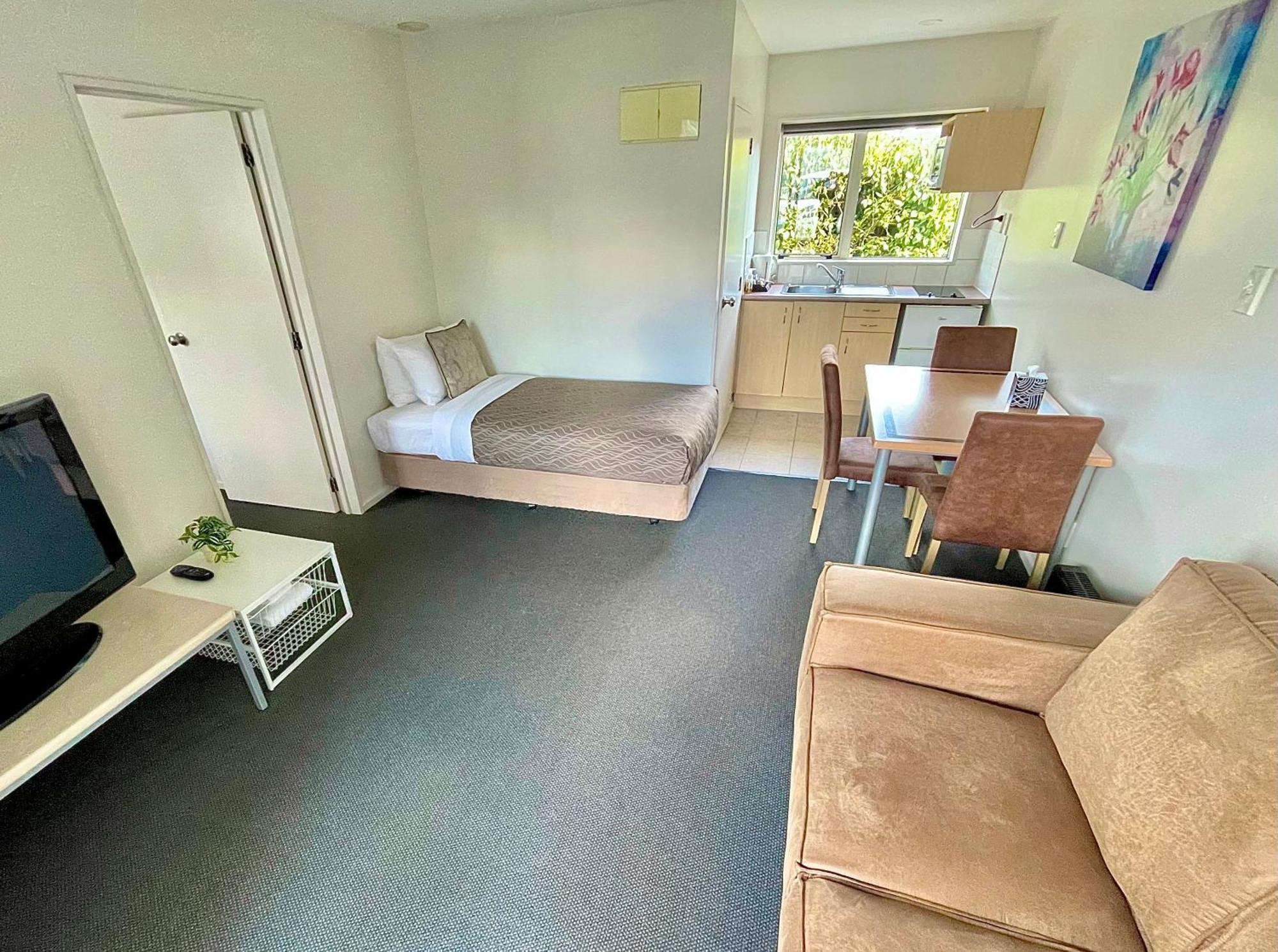 Amalfi Motor Lodge Christchurch Eksteriør billede